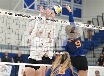 Thumbnail 2 in Nordhoff vs. Pacifica Christian/Orange County (CIF-SS D7 Final) photogallery.