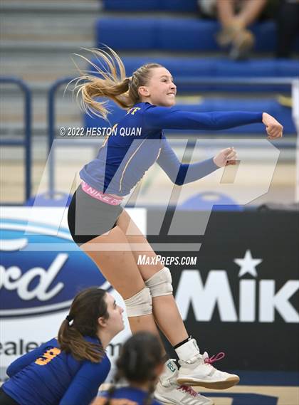 Thumbnail 1 in Nordhoff vs. Pacifica Christian/Orange County (CIF-SS D7 Final) photogallery.