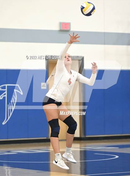 Thumbnail 2 in Nordhoff vs. Pacifica Christian/Orange County (CIF-SS D7 Final) photogallery.