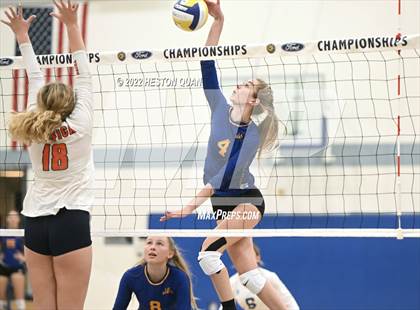 Thumbnail 2 in Nordhoff vs. Pacifica Christian/Orange County (CIF-SS D7 Final) photogallery.