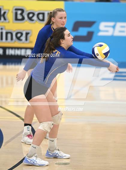 Thumbnail 2 in Nordhoff vs. Pacifica Christian/Orange County (CIF-SS D7 Final) photogallery.