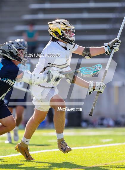 Thumbnail 3 in Saugus vs. St. Francis (CIF- SS D2 Quarter Final) photogallery.