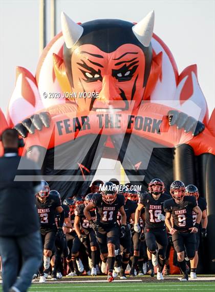 Thumbnail 2 in Dumas vs. Stephenville photogallery.