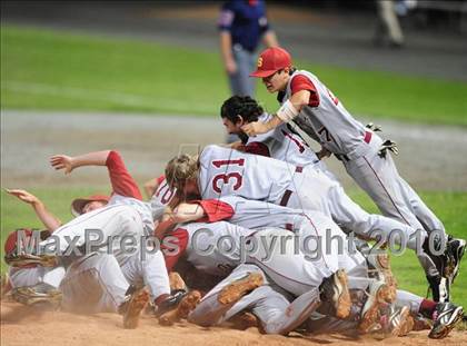 Thumbnail 2 in Sheehan vs. Notre Dame-West Haven (CIAC Class L Final) photogallery.