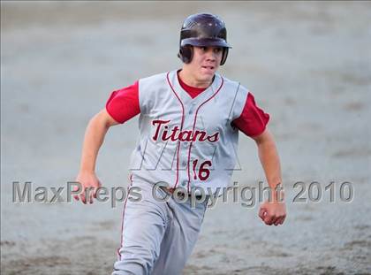 Thumbnail 2 in Sheehan vs. Notre Dame-West Haven (CIAC Class L Final) photogallery.