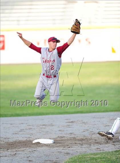 Thumbnail 3 in Sheehan vs. Notre Dame-West Haven (CIAC Class L Final) photogallery.