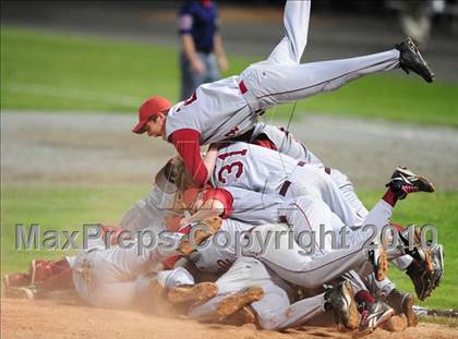 Thumbnail 3 in Sheehan vs. Notre Dame-West Haven (CIAC Class L Final) photogallery.