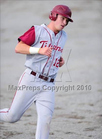 Thumbnail 3 in Sheehan vs. Notre Dame-West Haven (CIAC Class L Final) photogallery.