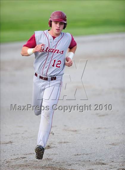 Thumbnail 3 in Sheehan vs. Notre Dame-West Haven (CIAC Class L Final) photogallery.