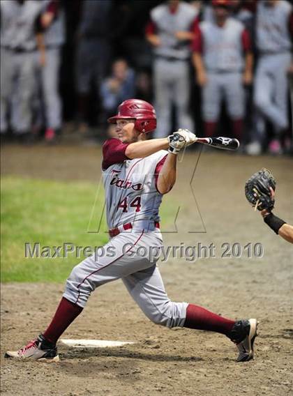 Thumbnail 3 in Sheehan vs. Notre Dame-West Haven (CIAC Class L Final) photogallery.