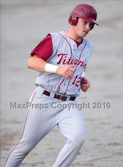 Thumbnail 2 in Sheehan vs. Notre Dame-West Haven (CIAC Class L Final) photogallery.