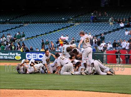 Thumbnail 2 in Huntington Beach vs. Crespi (CIF SS D2 Final) photogallery.