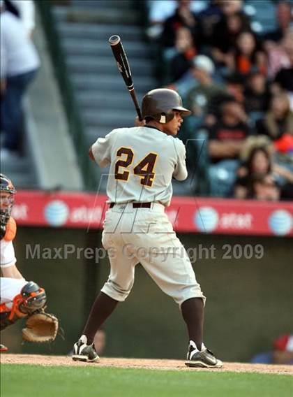 Thumbnail 3 in Huntington Beach vs. Crespi (CIF SS D2 Final) photogallery.