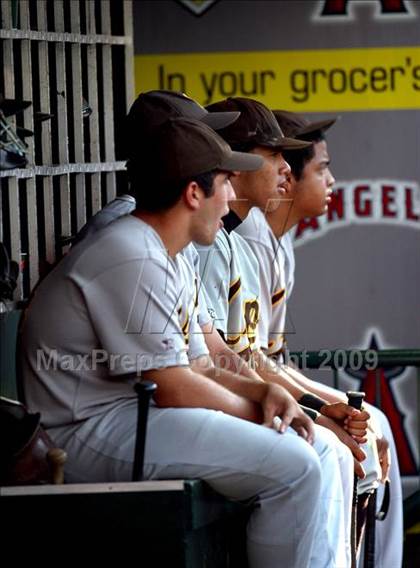 Thumbnail 2 in Huntington Beach vs. Crespi (CIF SS D2 Final) photogallery.