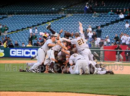 Thumbnail 3 in Huntington Beach vs. Crespi (CIF SS D2 Final) photogallery.