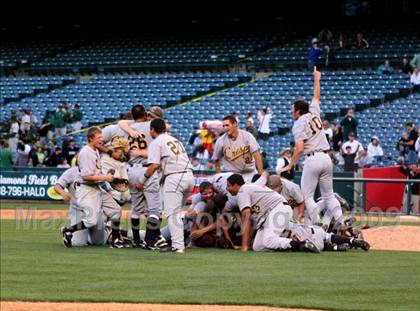 Thumbnail 3 in Huntington Beach vs. Crespi (CIF SS D2 Final) photogallery.