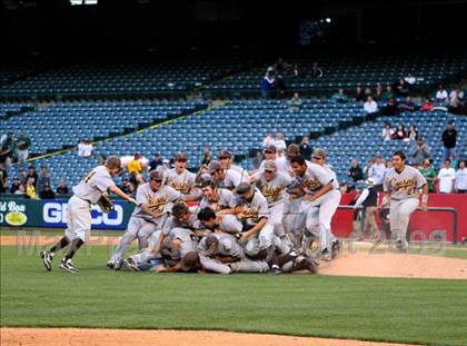 Thumbnail 1 in Huntington Beach vs. Crespi (CIF SS D2 Final) photogallery.