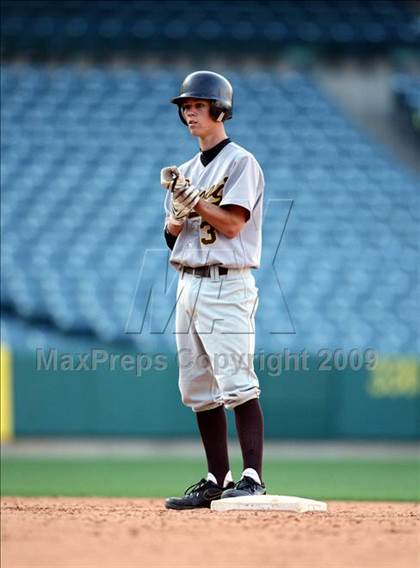 Thumbnail 2 in Huntington Beach vs. Crespi (CIF SS D2 Final) photogallery.