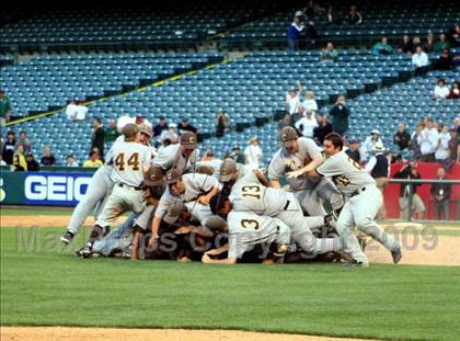 Thumbnail 2 in Huntington Beach vs. Crespi (CIF SS D2 Final) photogallery.