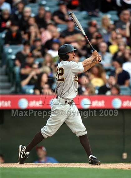 Thumbnail 3 in Huntington Beach vs. Crespi (CIF SS D2 Final) photogallery.