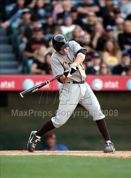 Thumbnail 3 in Huntington Beach vs. Crespi (CIF SS D2 Final) photogallery.