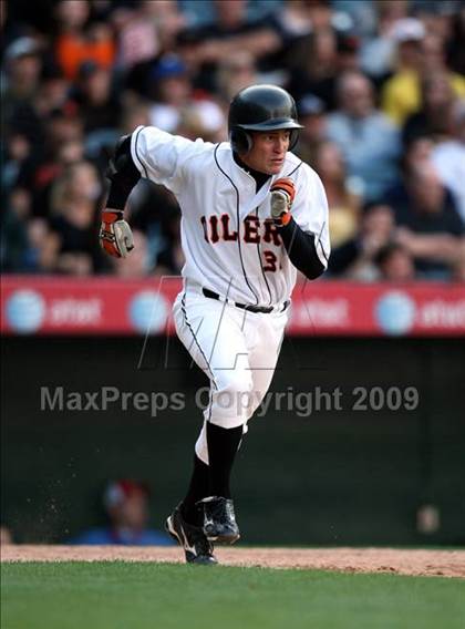 Thumbnail 3 in Huntington Beach vs. Crespi (CIF SS D2 Final) photogallery.