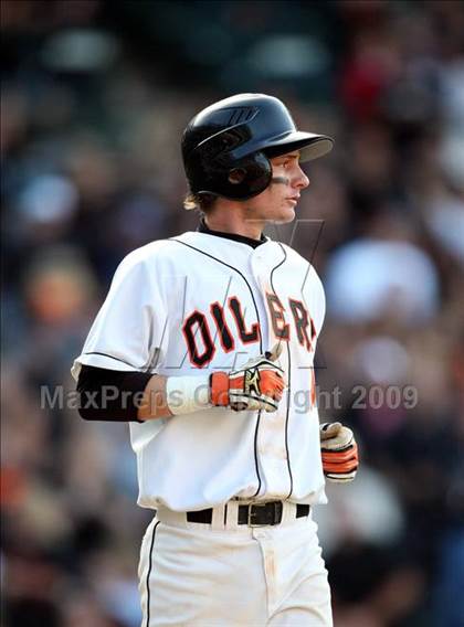 Thumbnail 1 in Huntington Beach vs. Crespi (CIF SS D2 Final) photogallery.