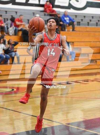 Thumbnail 1 in Great Oak vs. Westminster photogallery.