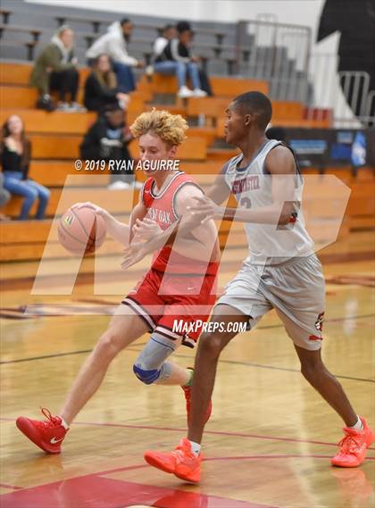 Thumbnail 1 in Great Oak vs. Westminster photogallery.