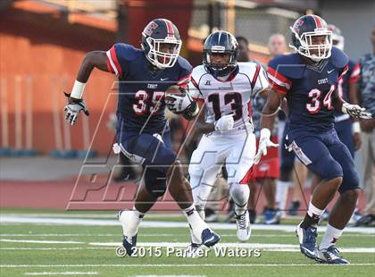 Thumbnail 3 in Ehret vs. Riverside Academy photogallery.