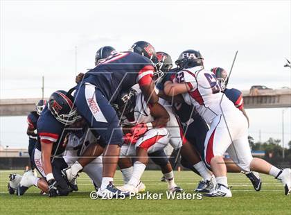 Thumbnail 2 in Ehret vs. Riverside Academy photogallery.
