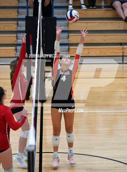 Thumbnail 3 in Greenview @ Illini Bluffs photogallery.