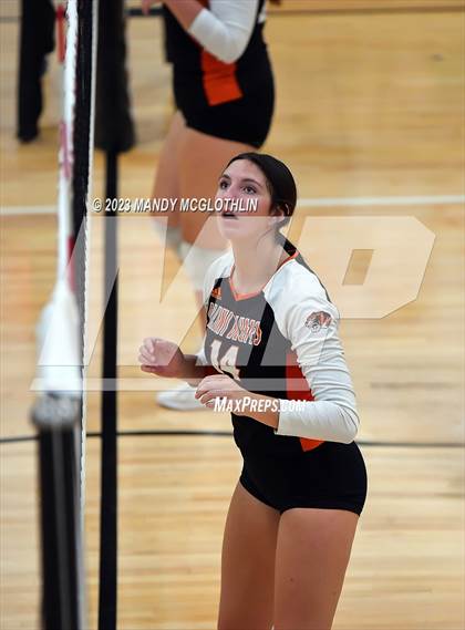 Thumbnail 2 in Greenview @ Illini Bluffs photogallery.
