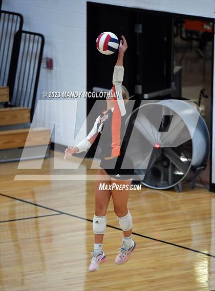 Thumbnail 2 in Greenview @ Illini Bluffs photogallery.