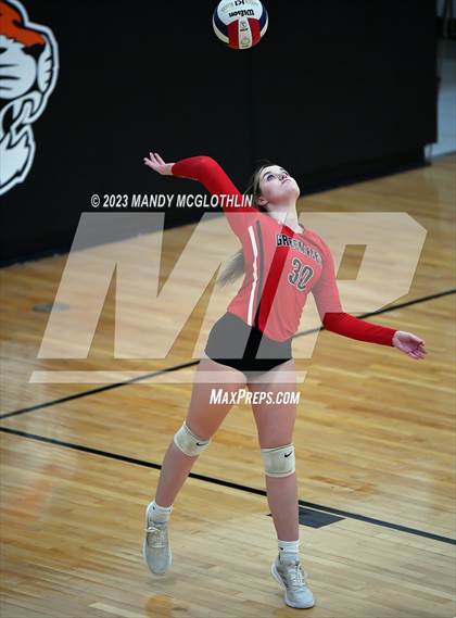 Thumbnail 1 in Greenview @ Illini Bluffs photogallery.