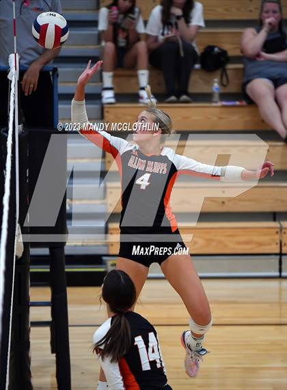 Thumbnail 3 in Greenview @ Illini Bluffs photogallery.