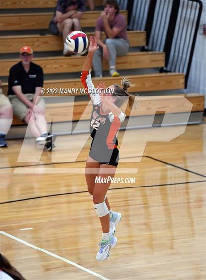 Thumbnail 3 in Greenview @ Illini Bluffs photogallery.