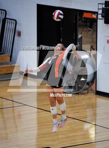 Thumbnail 1 in Greenview @ Illini Bluffs photogallery.