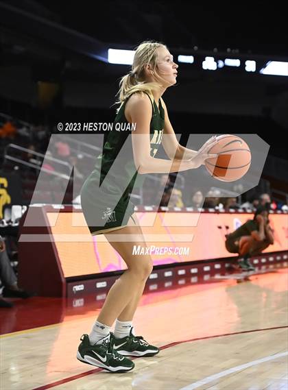 Thumbnail 2 in Mater Dei vs. St. Vincent-St. Mary (Chosen 1's Invitational) photogallery.