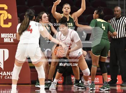 Thumbnail 2 in Mater Dei vs. St. Vincent-St. Mary (Chosen 1's Invitational) photogallery.