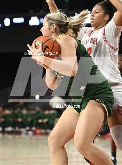 Thumbnail 3 in Mater Dei vs. St. Vincent-St. Mary (Chosen 1's Invitational) photogallery.
