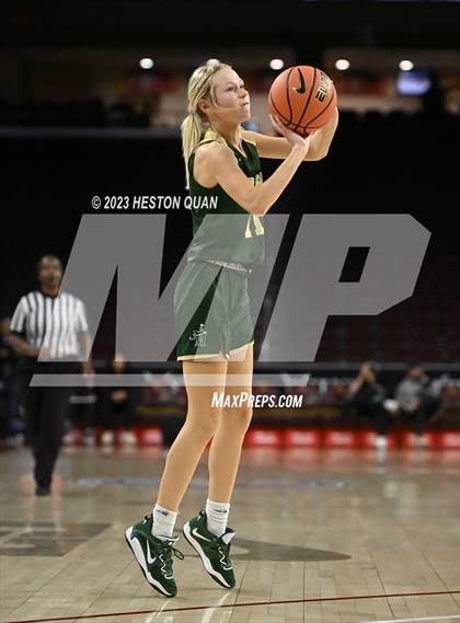 Thumbnail 2 in Mater Dei vs. St. Vincent-St. Mary (Chosen 1's Invitational) photogallery.