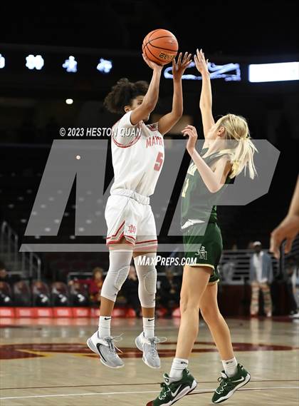 Thumbnail 3 in Mater Dei vs. St. Vincent-St. Mary (Chosen 1's Invitational) photogallery.