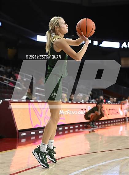 Thumbnail 2 in Mater Dei vs. St. Vincent-St. Mary (Chosen 1's Invitational) photogallery.
