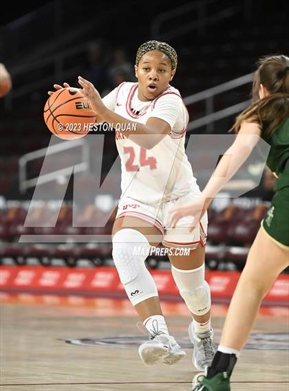 Thumbnail 1 in Mater Dei vs. St. Vincent-St. Mary (Chosen 1's Invitational) photogallery.