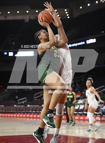 Thumbnail 1 in Mater Dei vs. St. Vincent-St. Mary (Chosen 1's Invitational) photogallery.