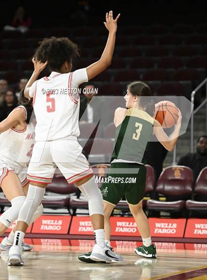 Thumbnail 3 in Mater Dei vs. St. Vincent-St. Mary (Chosen 1's Invitational) photogallery.