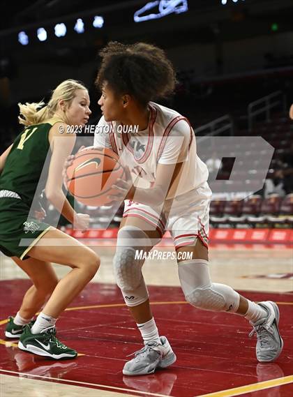 Thumbnail 2 in Mater Dei vs. St. Vincent-St. Mary (Chosen 1's Invitational) photogallery.