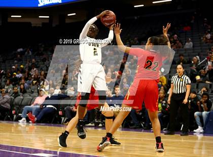 Thumbnail 3 in Bishop O'Dowd vs Rosary Academy (CIF State D1 Final) photogallery.