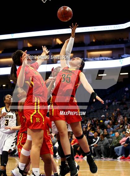 Thumbnail 2 in Bishop O'Dowd vs Rosary Academy (CIF State D1 Final) photogallery.